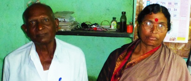 woman farmer from Vidarbha with husband